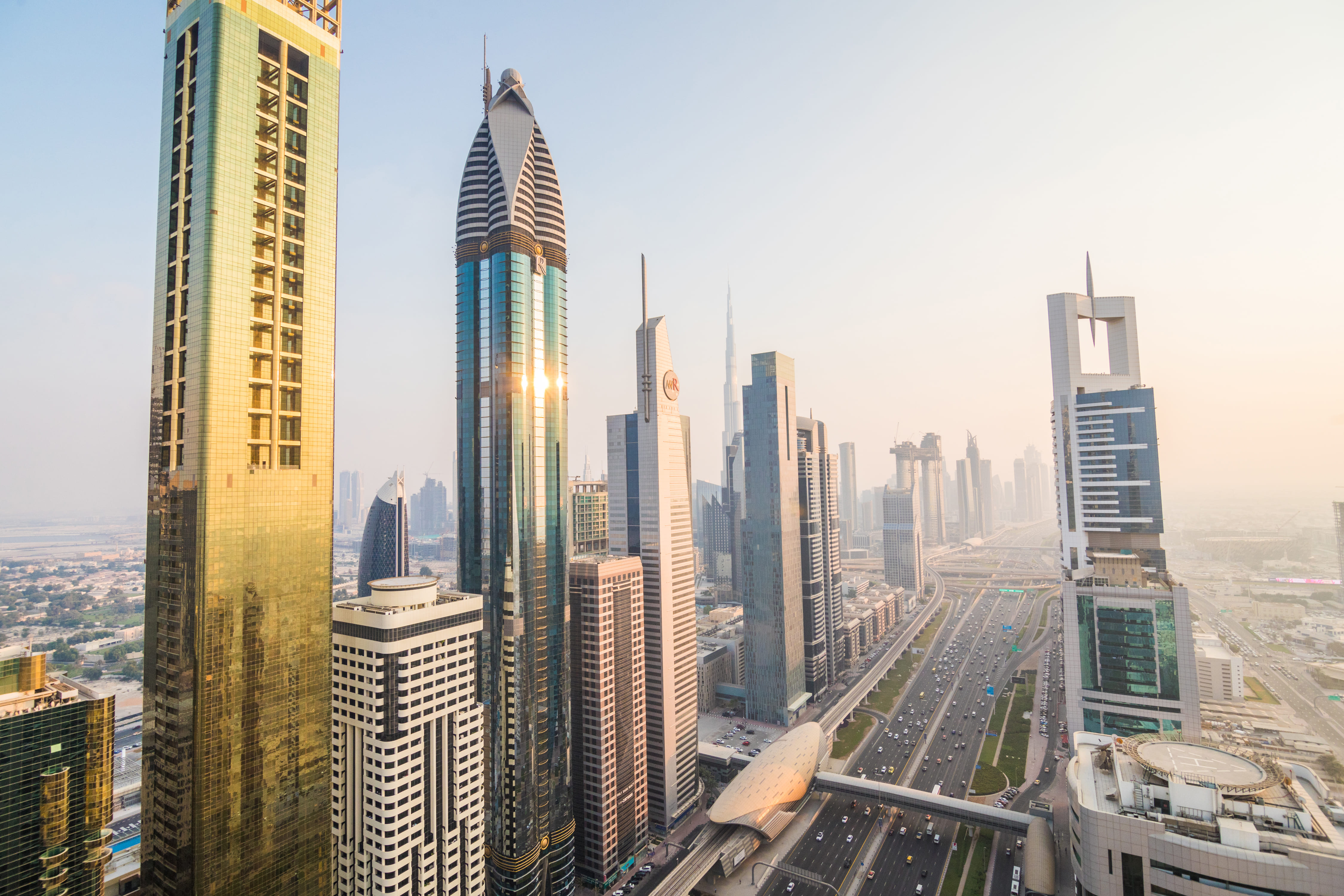 Investing in Dubai Real Estate: A Guide to Maximizing Returns in a Thriving Market