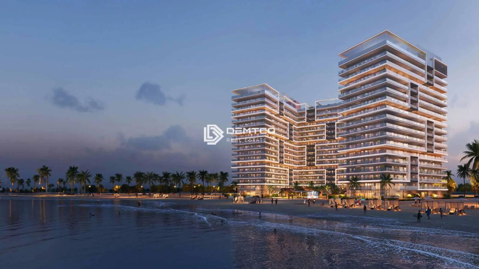 4 Bed penthouse in damac shorline at dubailand 